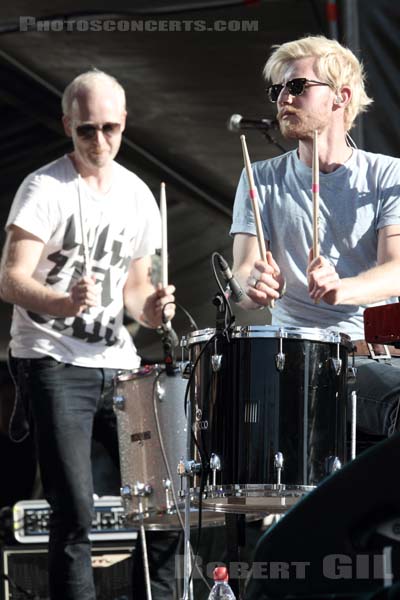 EWERT AND THE TWO DRAGONS - 2012-07-22 - PARIS - Parvis de l'Hotel de Ville - 